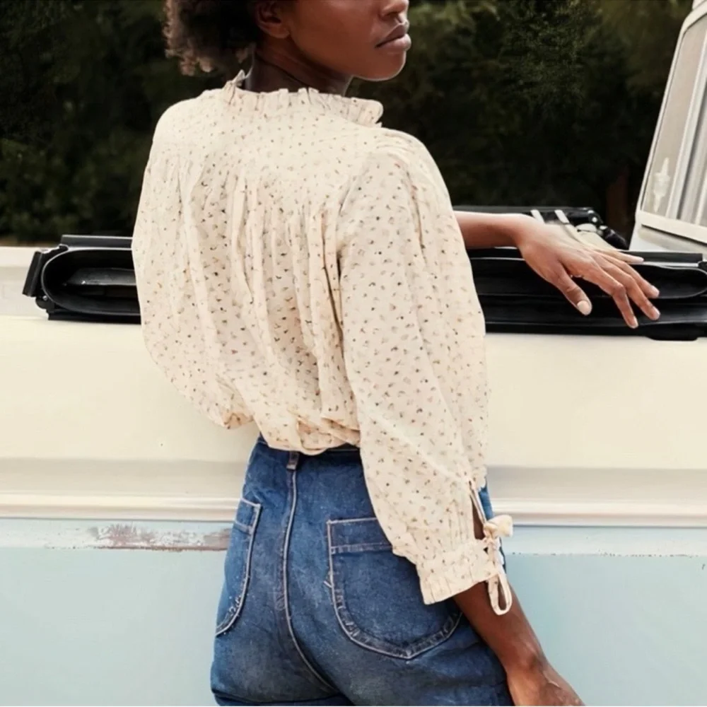 Doen Rose Top in Cream Parc Monceau - Picture 6 of 9